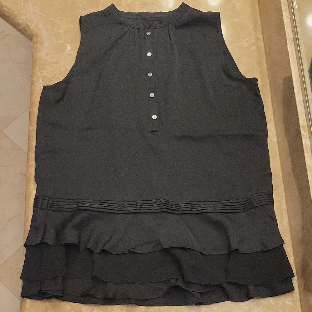 Banana Republic Black Sleeveless Ruffle-hemmed Blouse, M